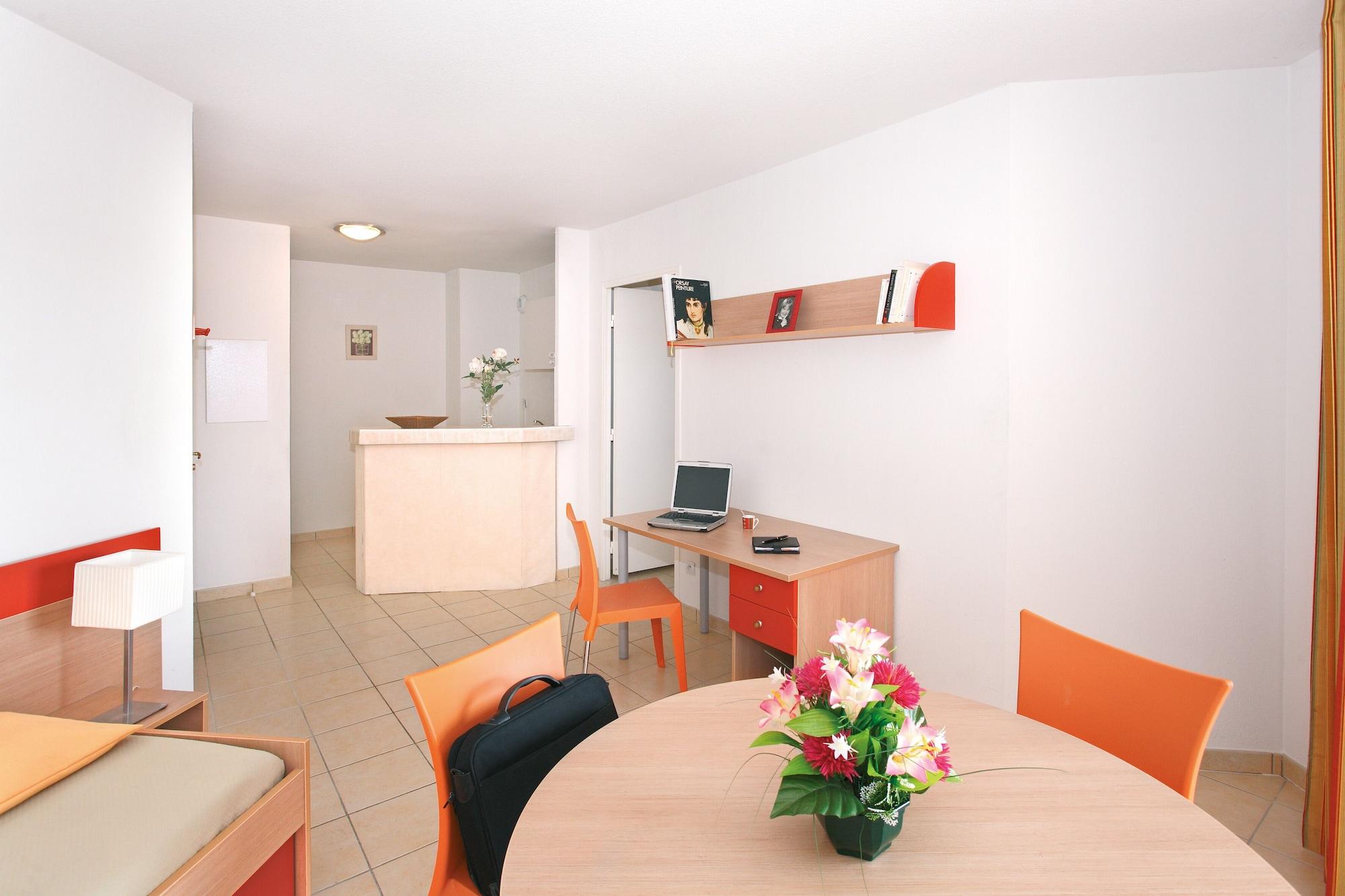 Appart'City Classic Aix-En-Provence - La Duranne Экстерьер фото